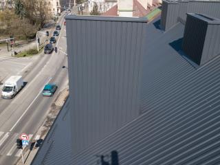 Wymiana pokrycia dachowego z obróbkami